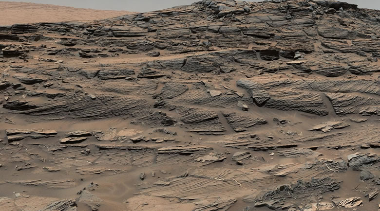 Cross-bedding - sand dunes on Mars
