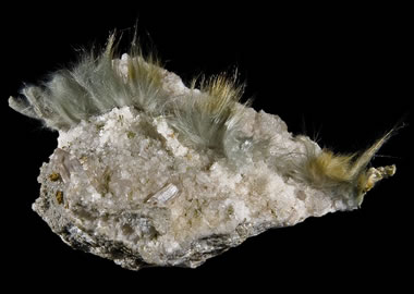 Fibrous actinolite