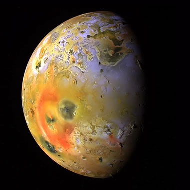volcanoes on Io