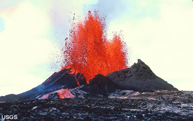 Pu'u'ō'ō vent early in the eruption
