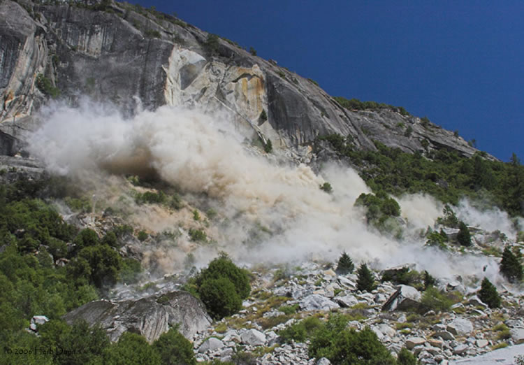 Rockfall at Yosemite